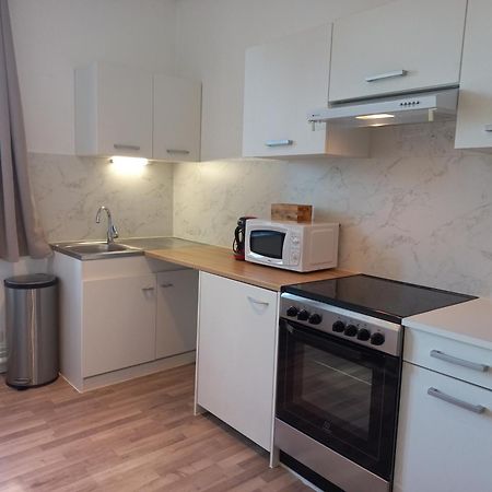 Appartement Les Iris, Au Calme, Proche Du Centre Remiremont Buitenkant foto